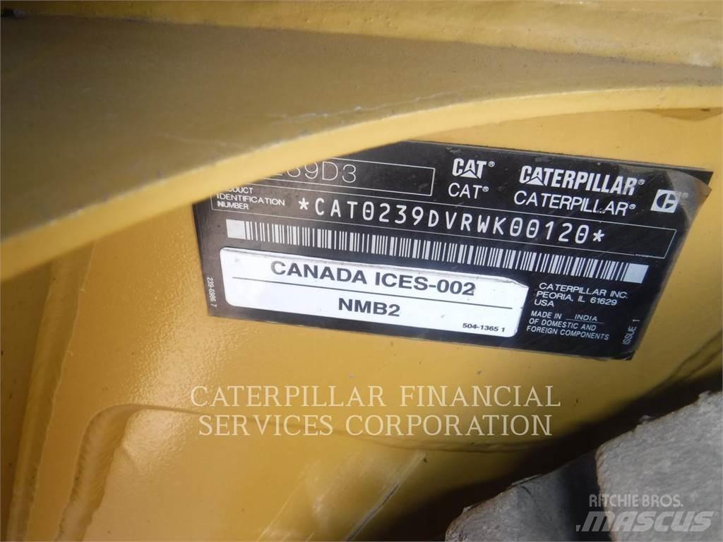 CAT 239D3 Paletli yükleyiciler