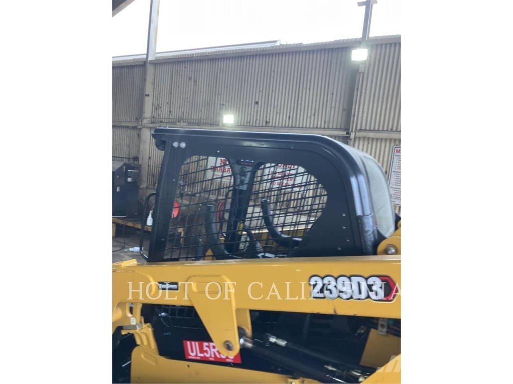 CAT 239D3 Skid steer loderler