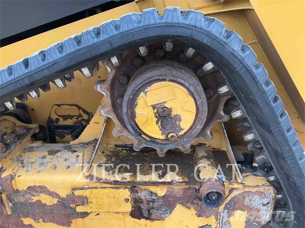 CAT 239D3 Paletli yükleyiciler