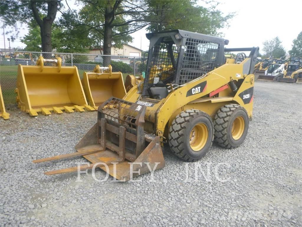 CAT 242B3 Skid steer loderler