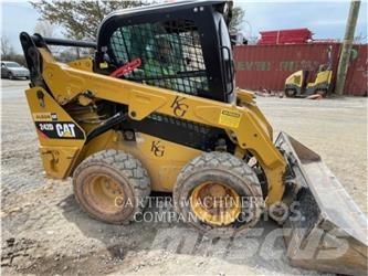 CAT 242D Skid steer loderler