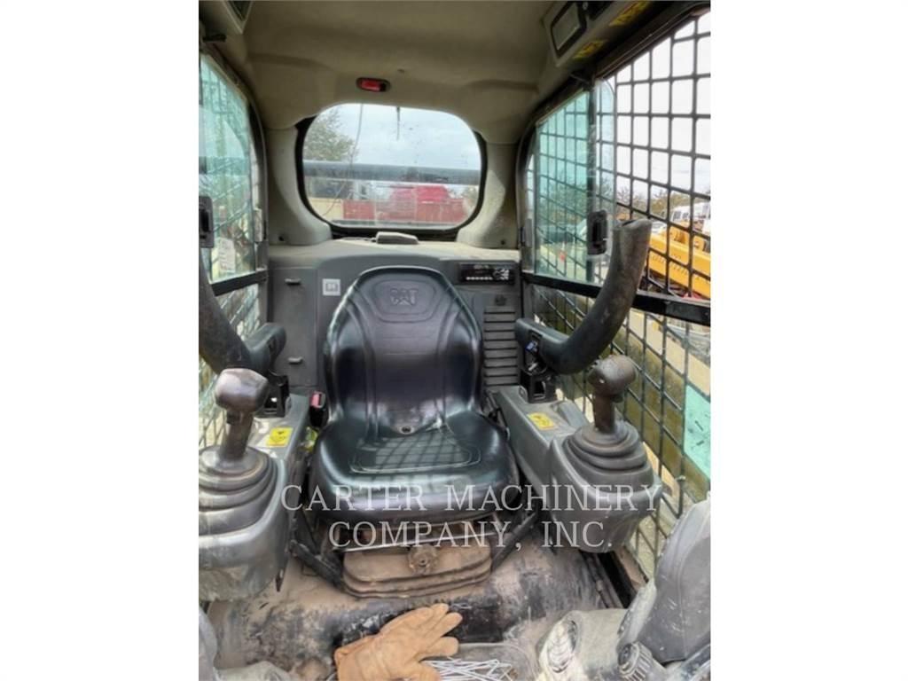 CAT 242D Skid steer loderler
