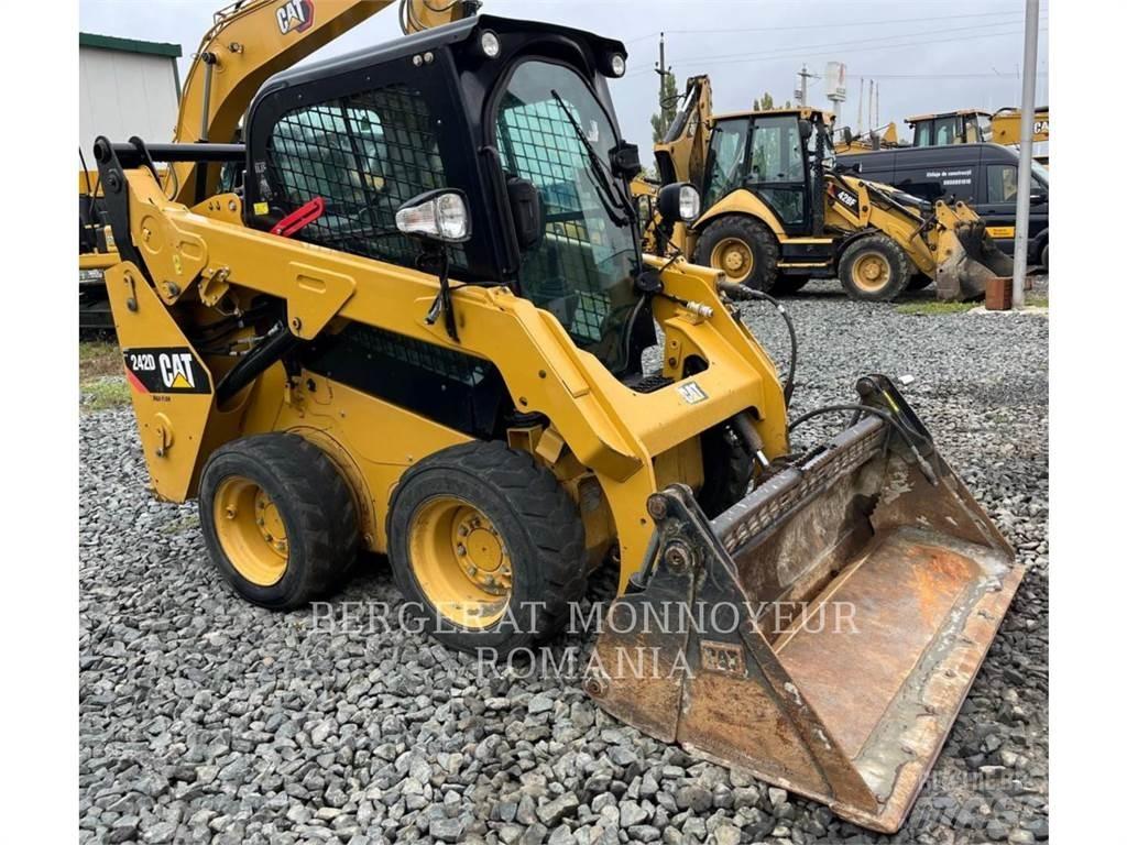 CAT 242D Skid steer loderler