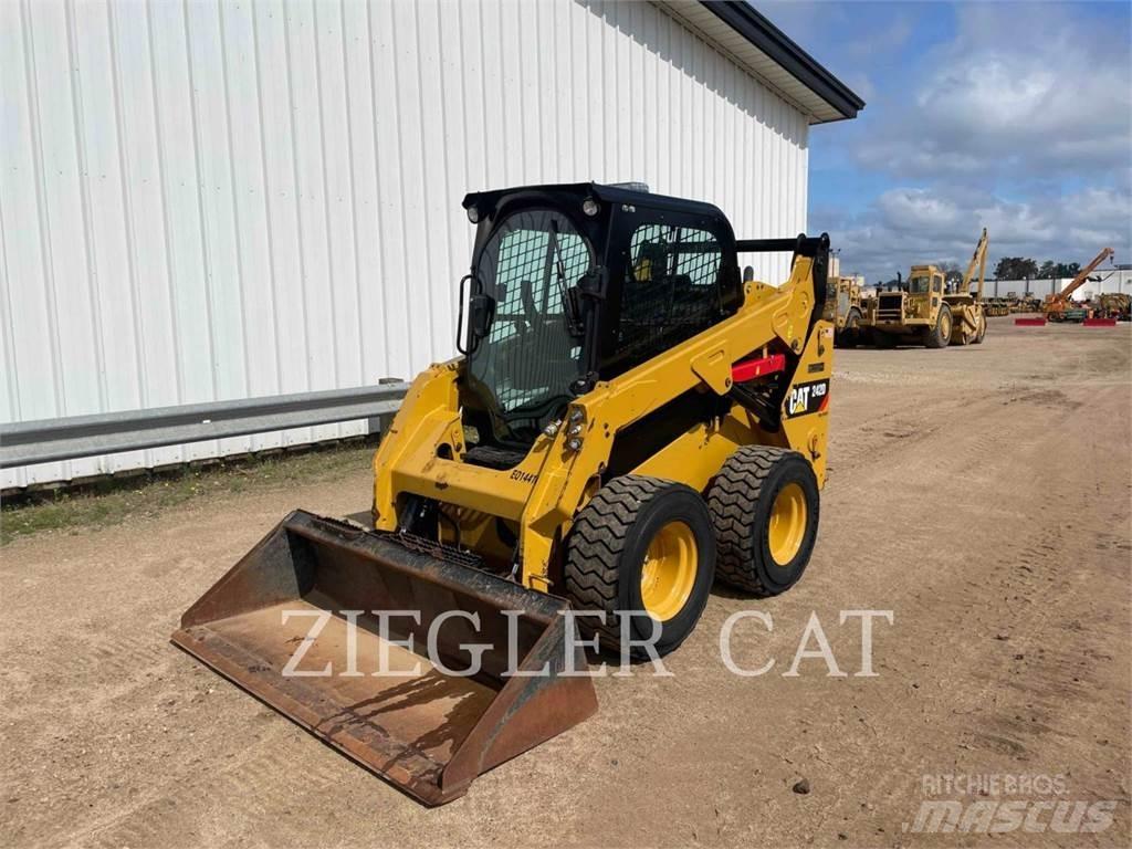 CAT 242D Skid steer loderler