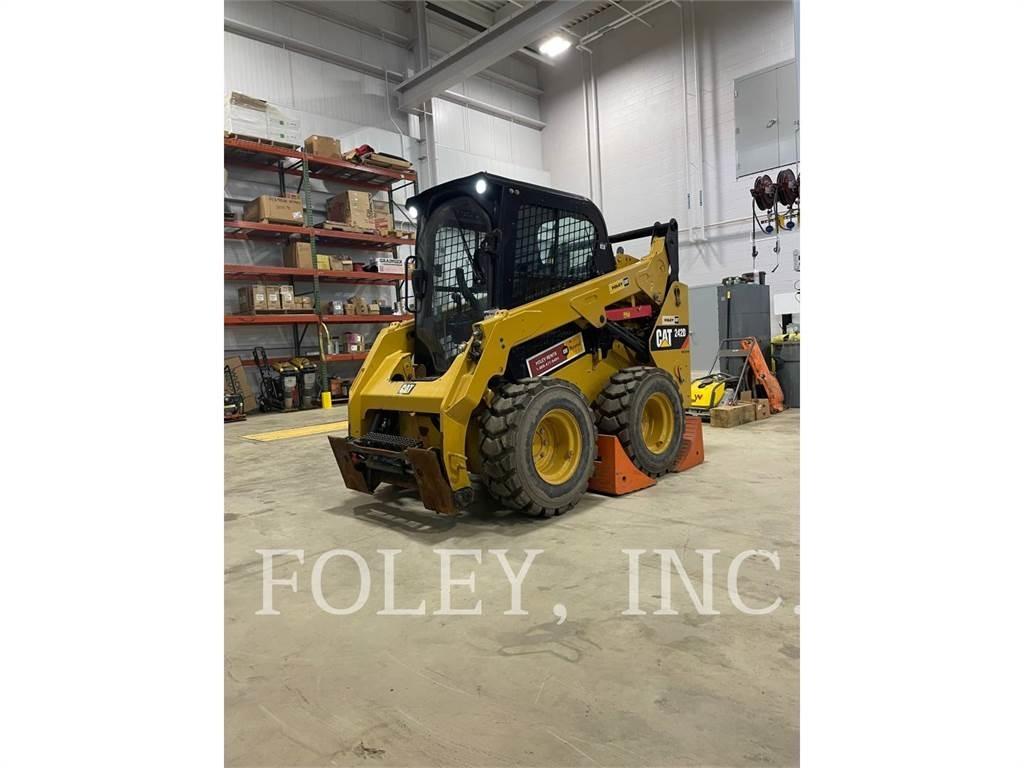 CAT 242D Skid steer loderler