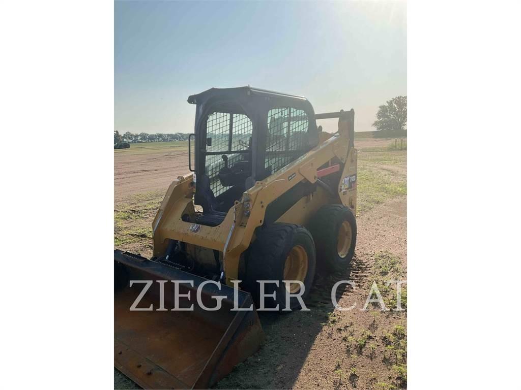 CAT 242D Skid steer loderler