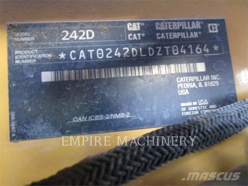 CAT 242D Skid steer loderler