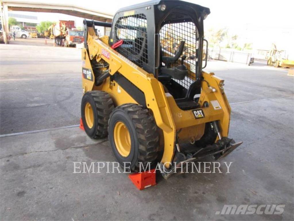 CAT 242D Skid steer loderler