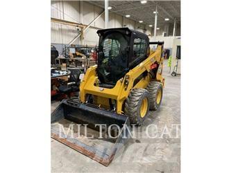 CAT 242D3 Skid steer loderler