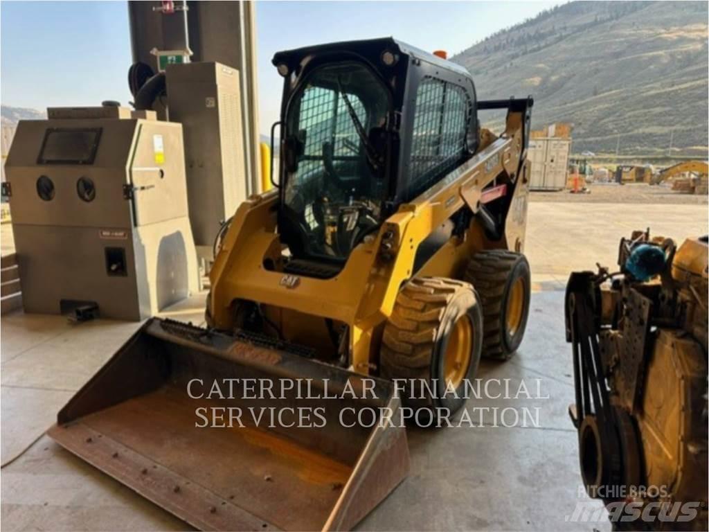 CAT 242D3 Skid steer loderler