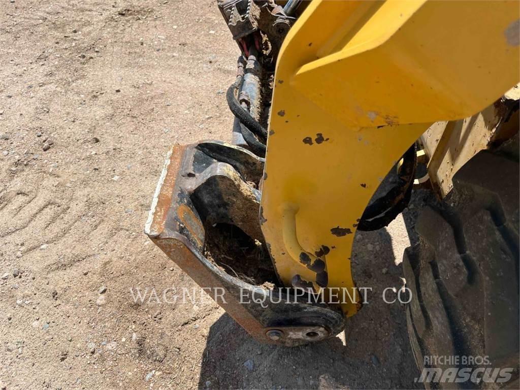 CAT 242D3 Skid steer loderler