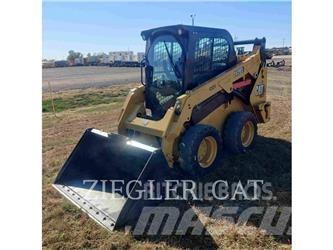 CAT 242D3 Skid steer loderler
