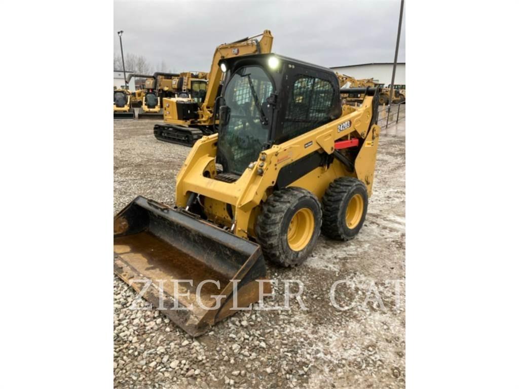 CAT 242D3 Skid steer loderler