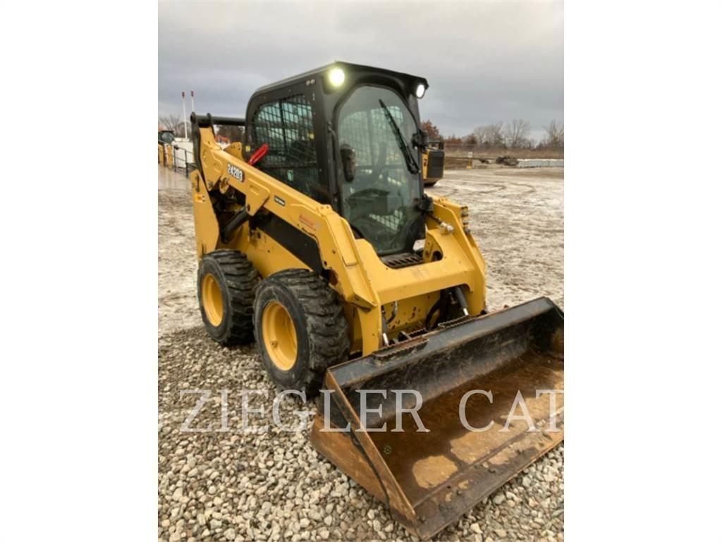 CAT 242D3 Skid steer loderler