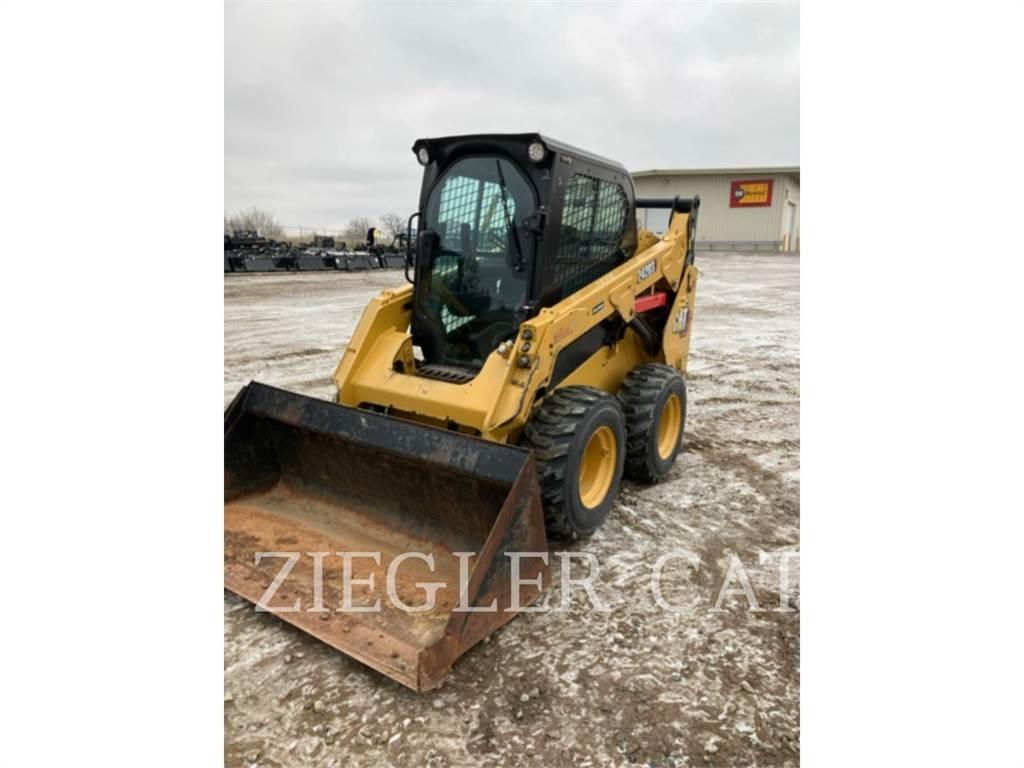 CAT 242D3 Skid steer loderler