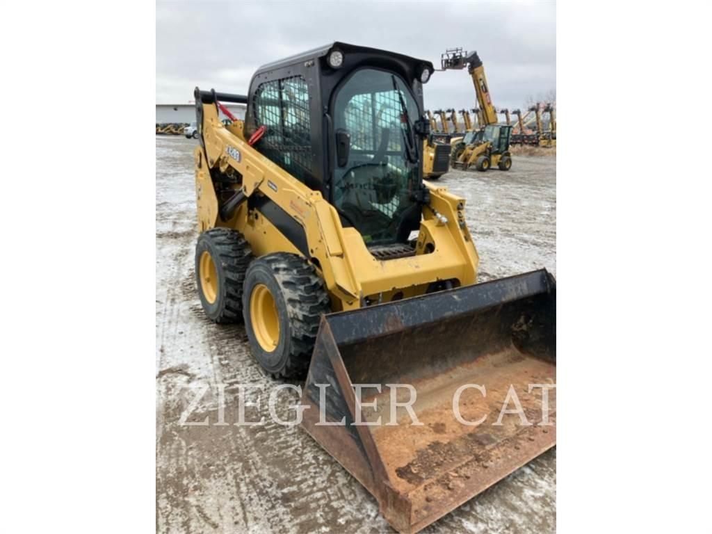 CAT 242D3 Skid steer loderler