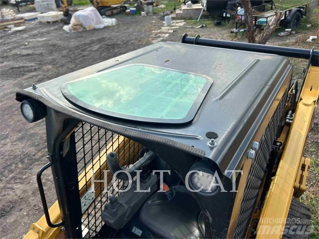 CAT 242D3 Skid steer loderler