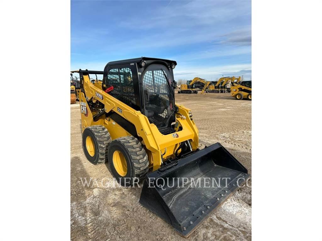 CAT 242D3 Skid steer loderler