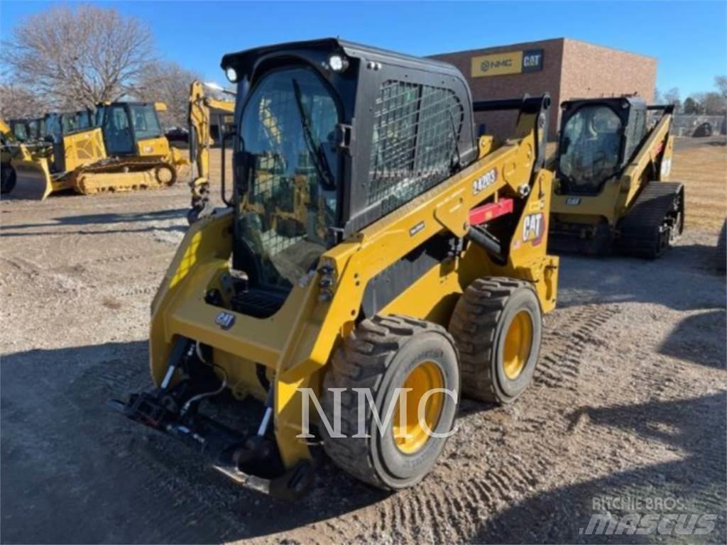 CAT 242D3 Skid steer loderler