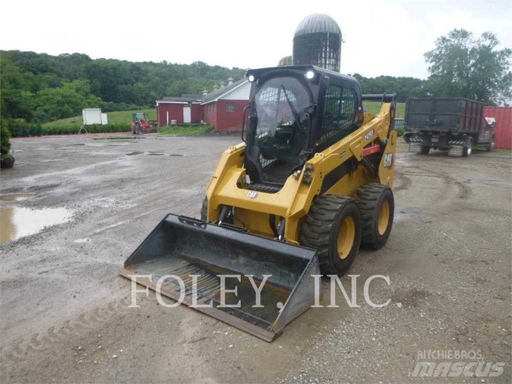 CAT 242D3 Skid steer loderler