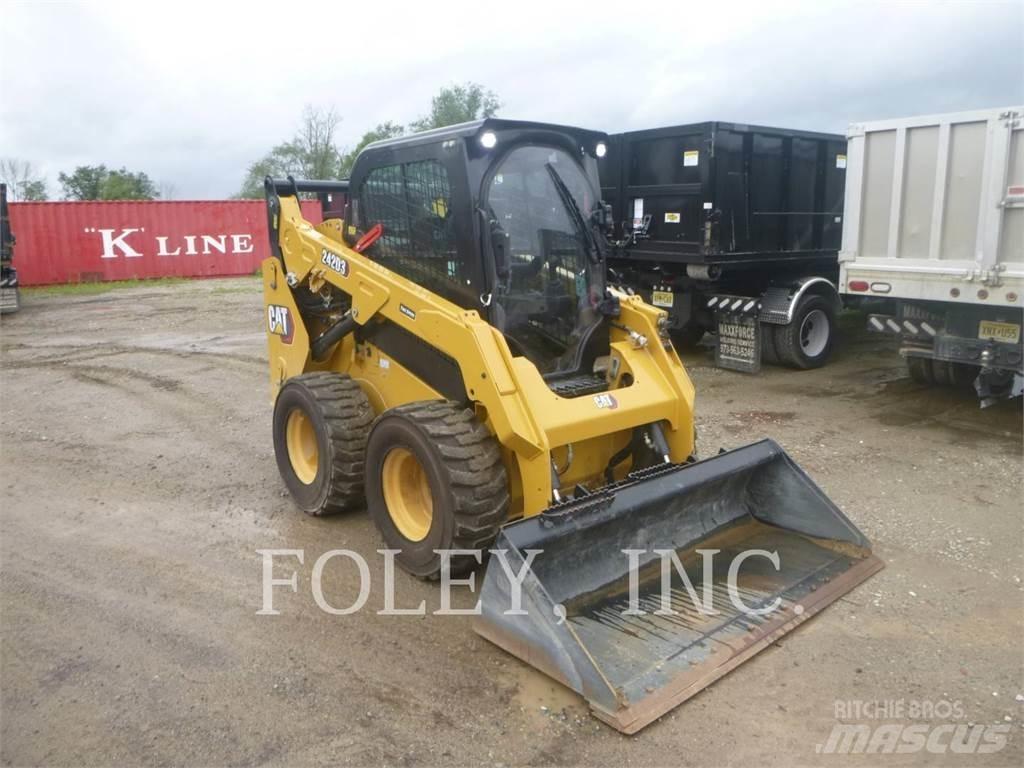CAT 242D3 Skid steer loderler