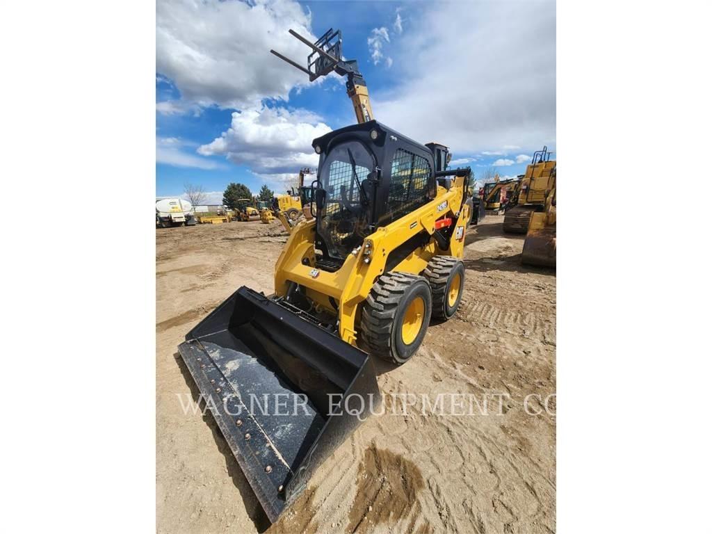 CAT 242D3 Skid steer loderler
