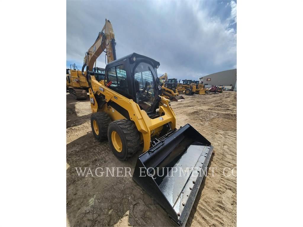 CAT 242D3 Skid steer loderler