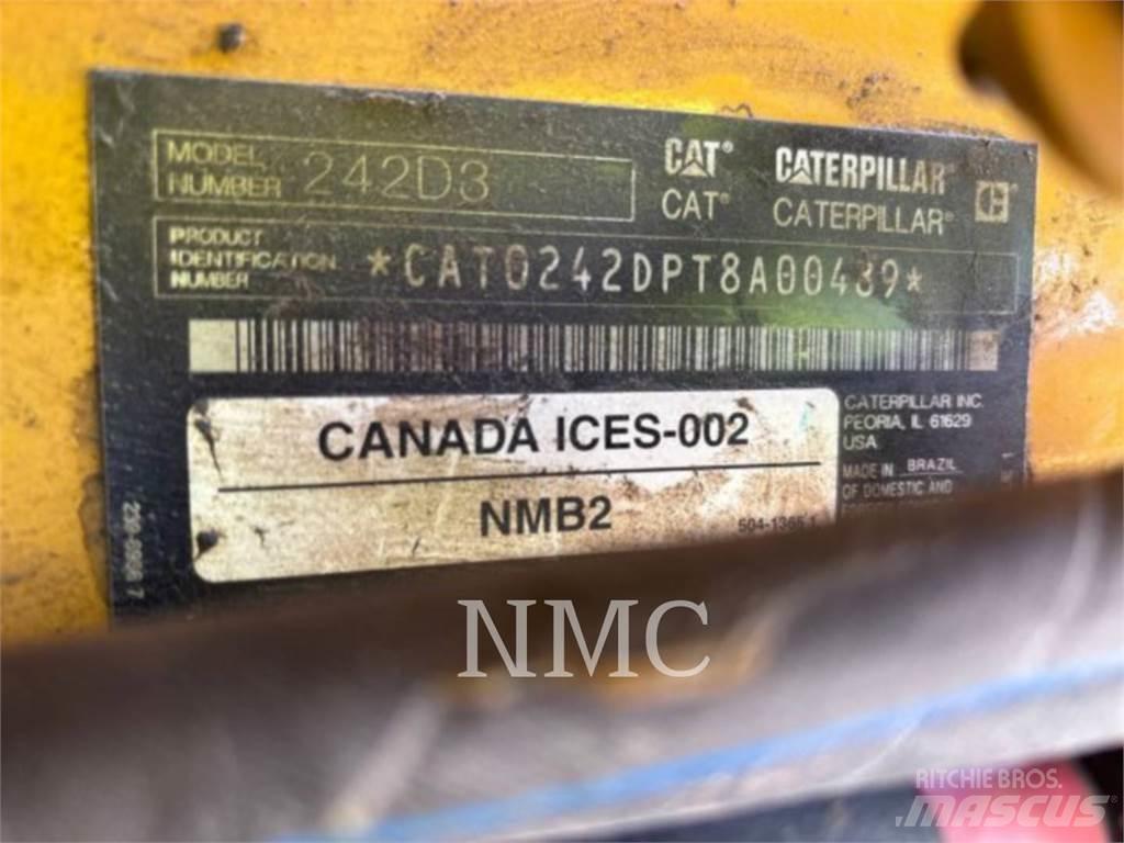 CAT 242D3 Skid steer loderler