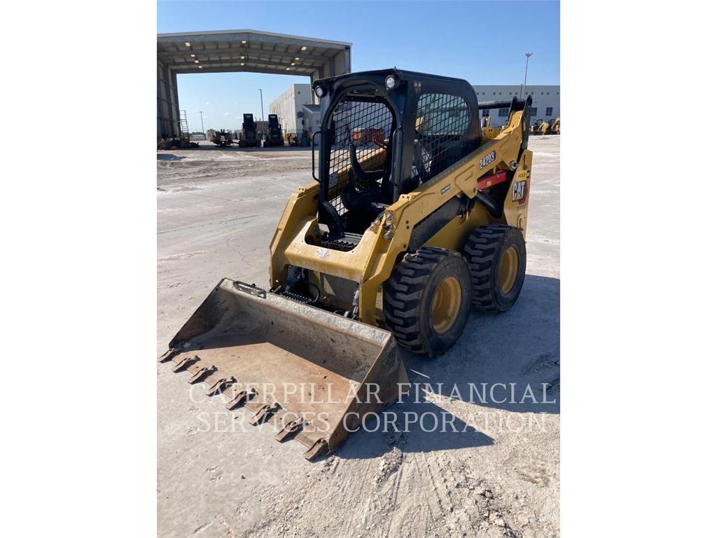 CAT 242D3 Skid steer loderler