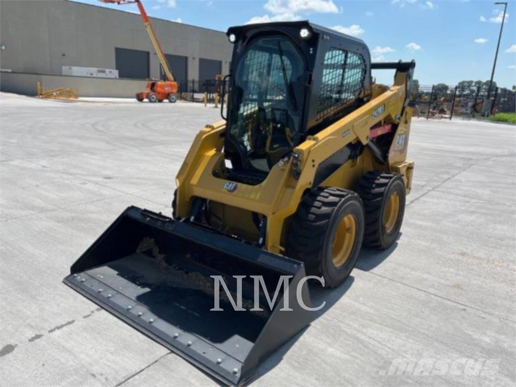 CAT 242D3 Skid steer loderler