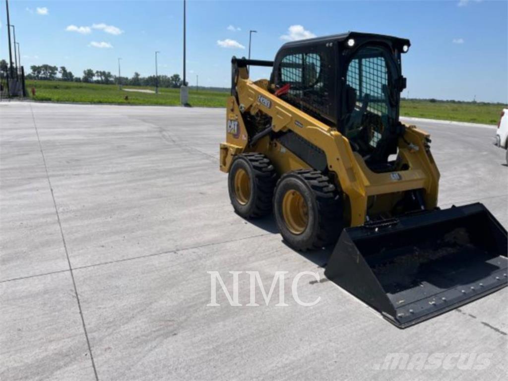 CAT 242D3 Skid steer loderler