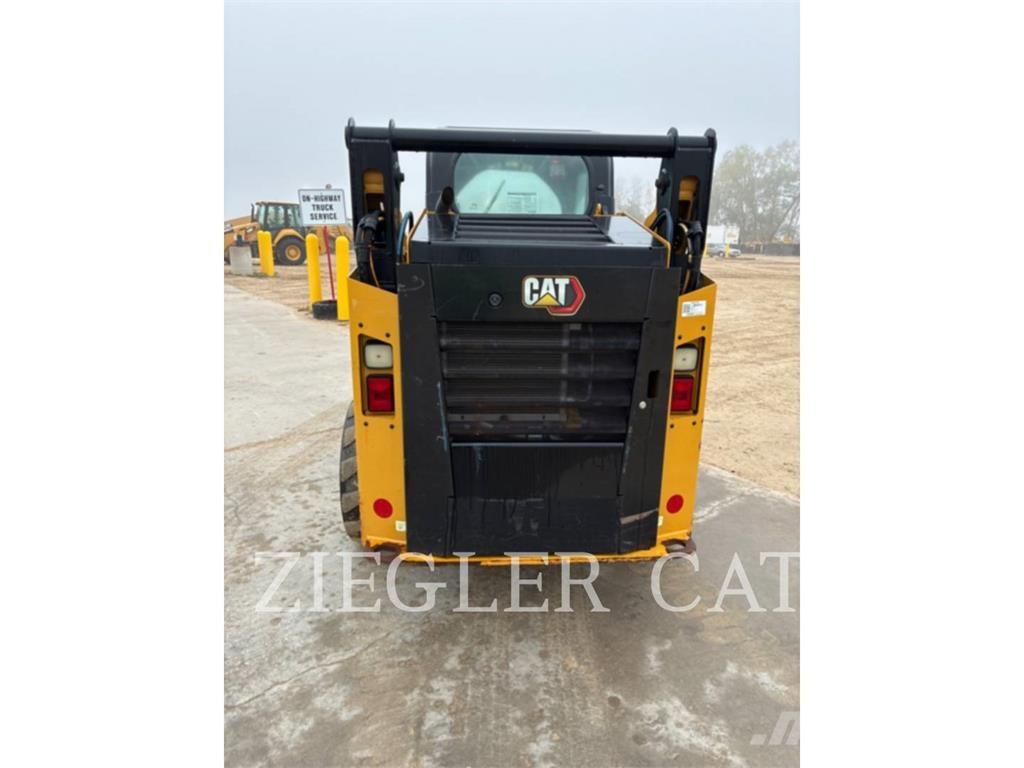 CAT 242D3 Skid steer loderler