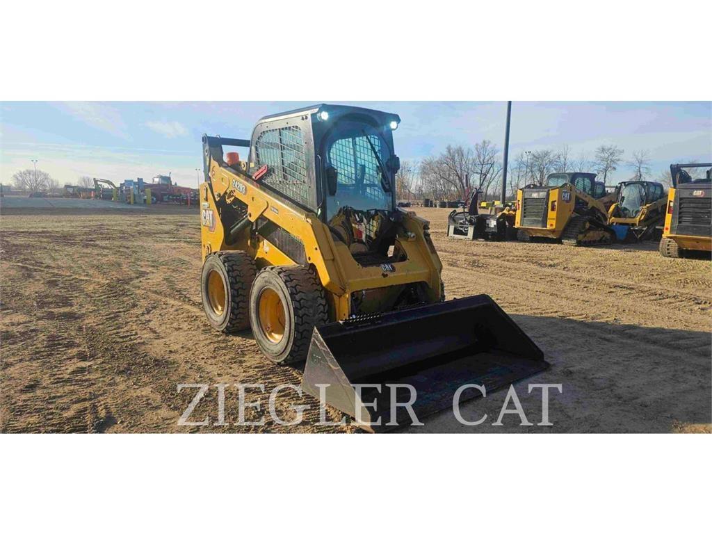 CAT 242D3 Skid steer loderler