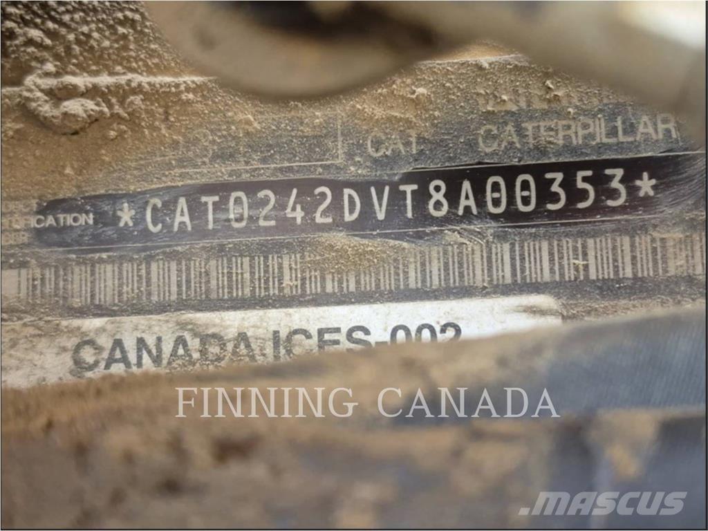 CAT 242D3 Skid steer loderler