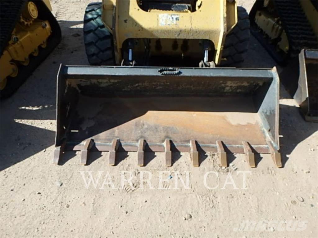 CAT 246D Skid steer loderler