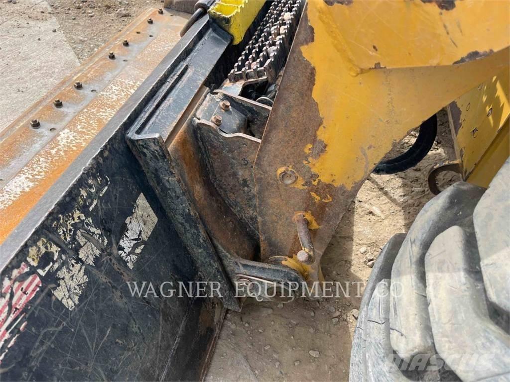 CAT 246D HF Skid steer loderler