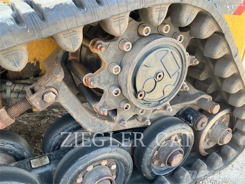 CAT 247B3 Paletli yükleyiciler
