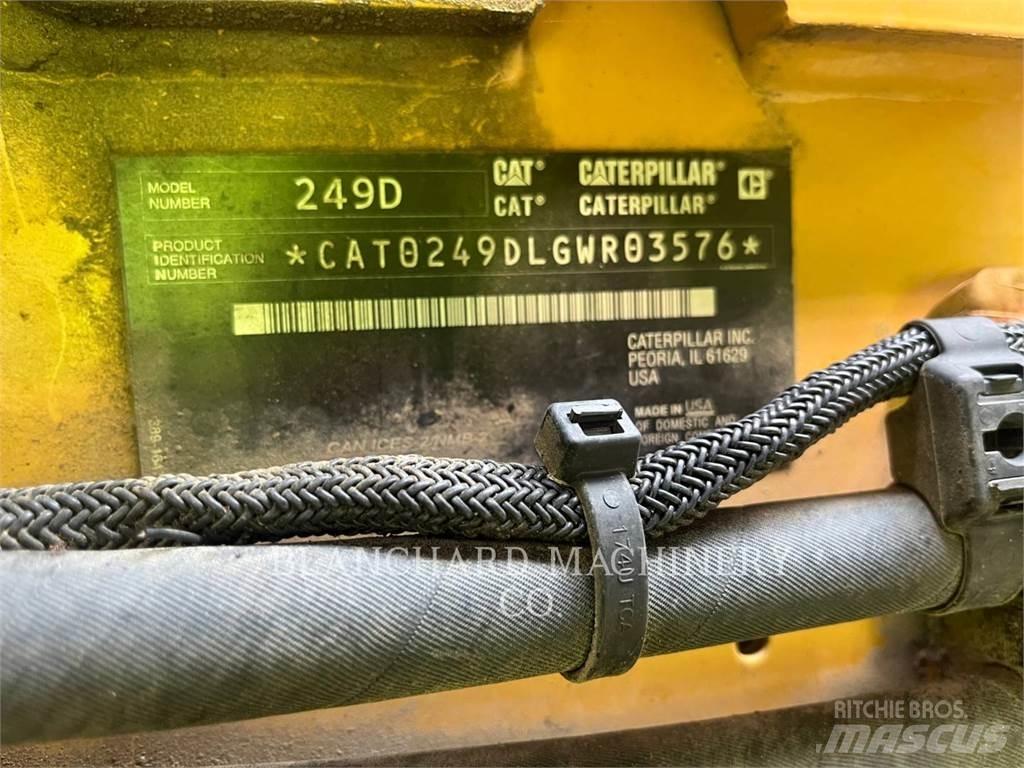 CAT 249D Paletli yükleyiciler