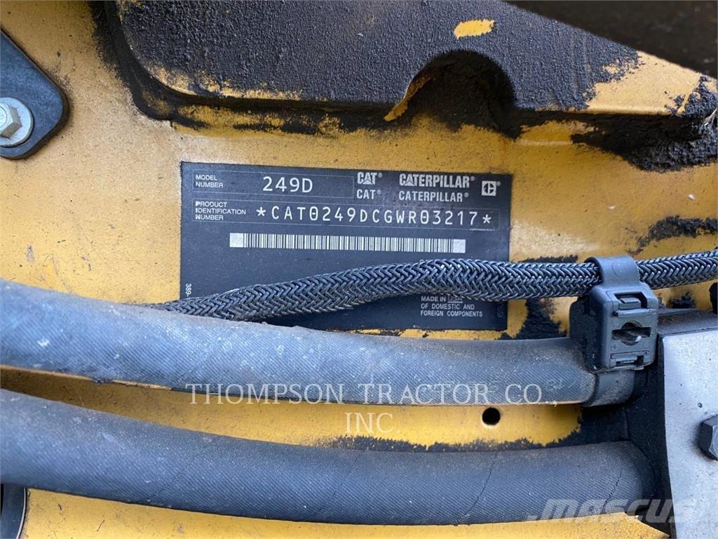 CAT 249D Paletli yükleyiciler
