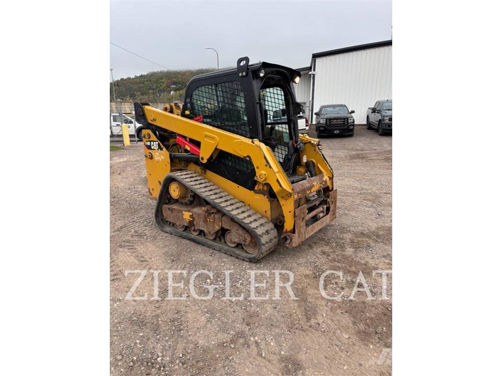CAT 249D Paletli yükleyiciler