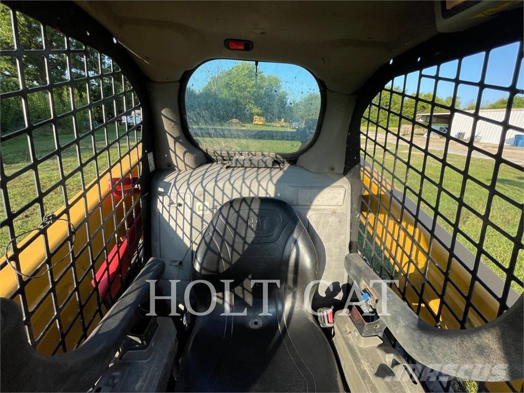 CAT 249D3 Paletli yükleyiciler