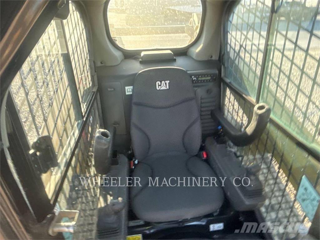 CAT 249D3 C3H2 Paletli yükleyiciler