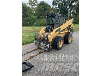 CAT 252 Skid steer loderler