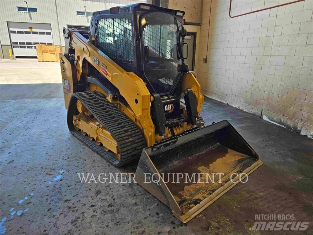 CAT 255 Paletli yükleyiciler