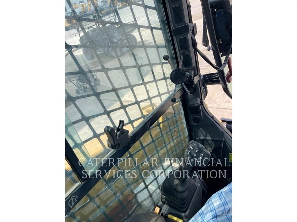 CAT 255-05 Paletli yükleyiciler
