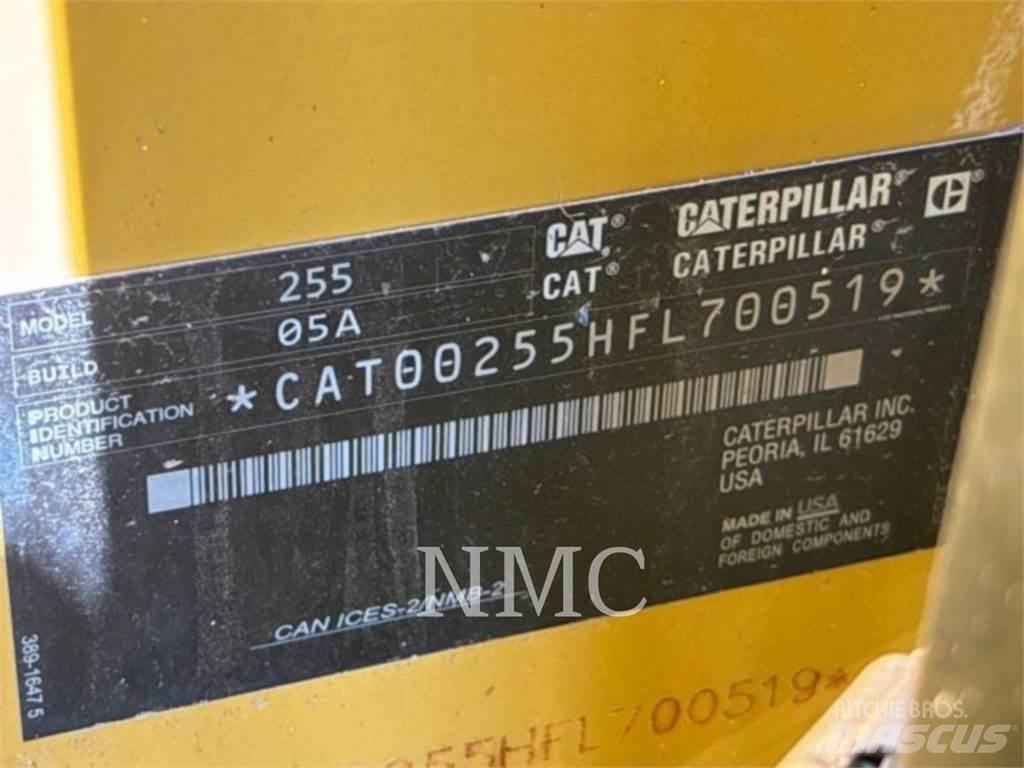 CAT 255-05 Paletli yükleyiciler
