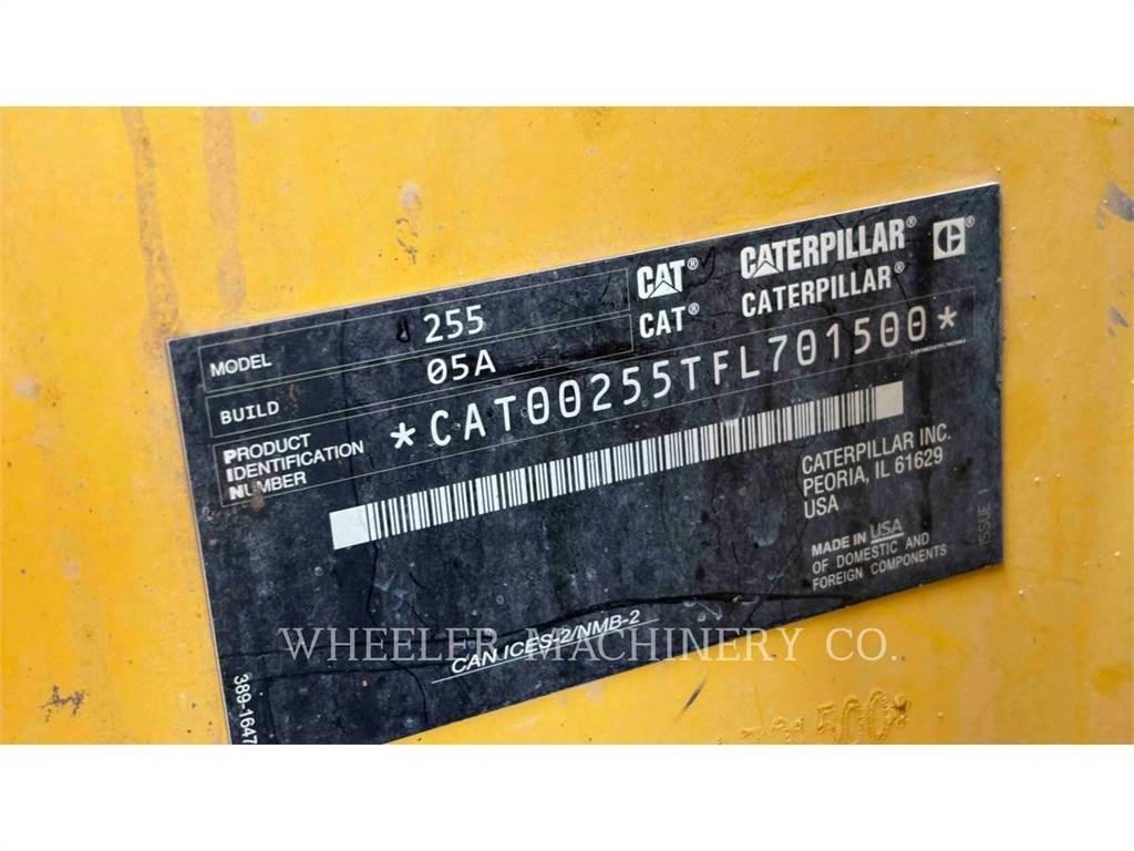 CAT 255 C3HF Paletli yükleyiciler