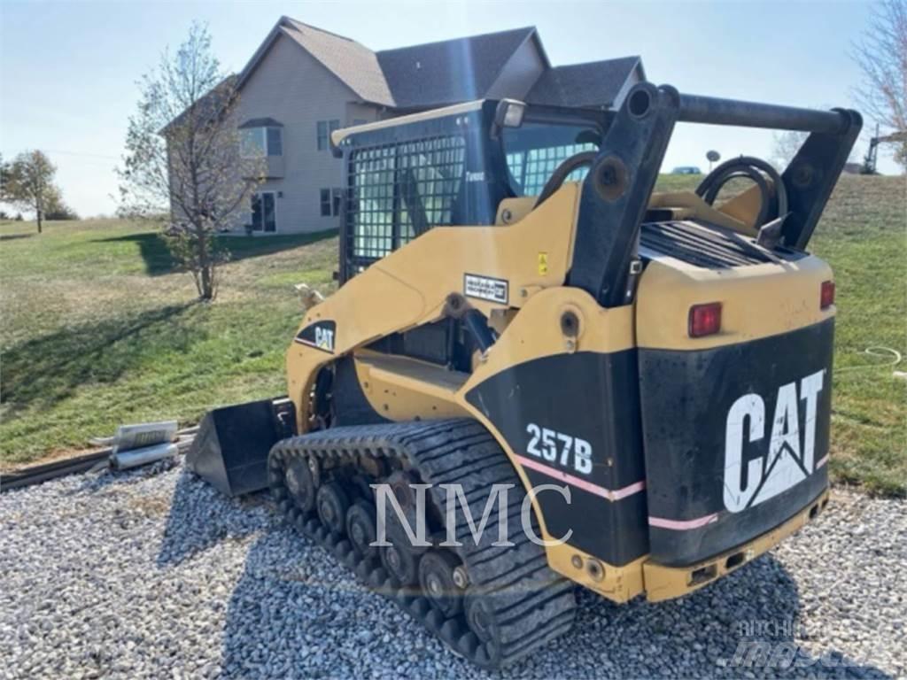 CAT 257B Skid steer loderler