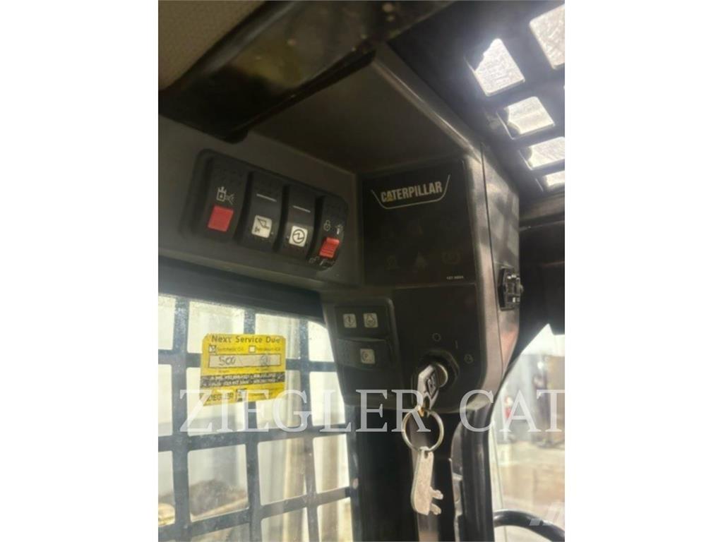 CAT 257B3 Paletli yükleyiciler