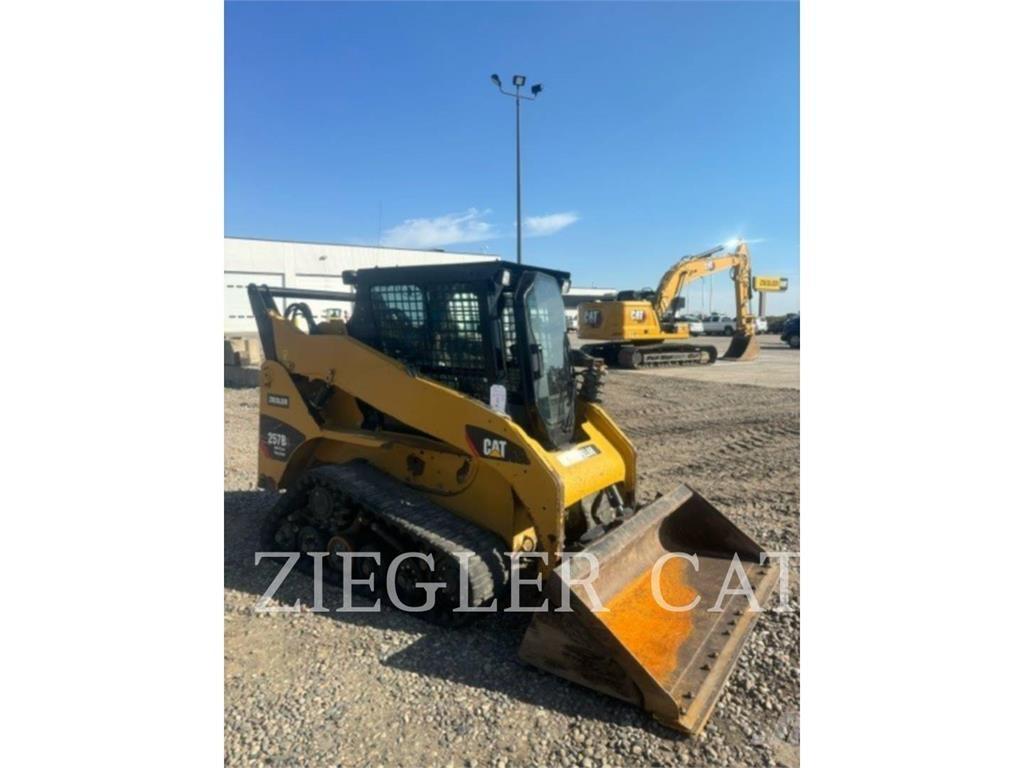 CAT 257B3 Paletli yükleyiciler